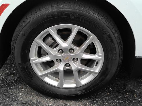 Certified 2023 Chevrolet Equinox LS w/ LPO, Floor Liner Package FWD image 28