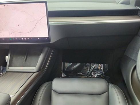 Used 2025 Tesla Model S image 36