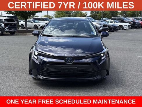 Used 2025 Toyota Corolla LE w/ LE Premium Package FWD image 6