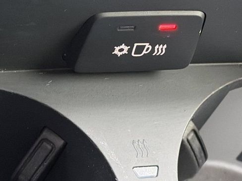 Used 2024 Audi Q5 2.0T Prestige w/ Prestige Package image 20