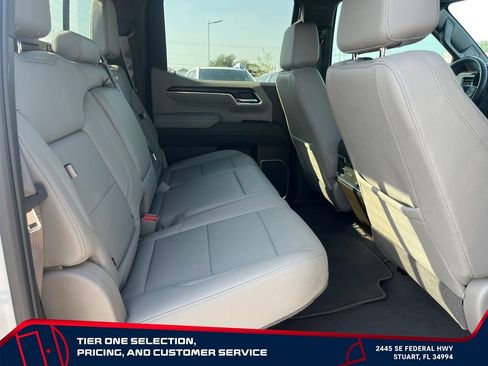 Used 2025 GMC Sierra 1500 SLT w/ SLT Premium Plus Package AWD/4WD image 17