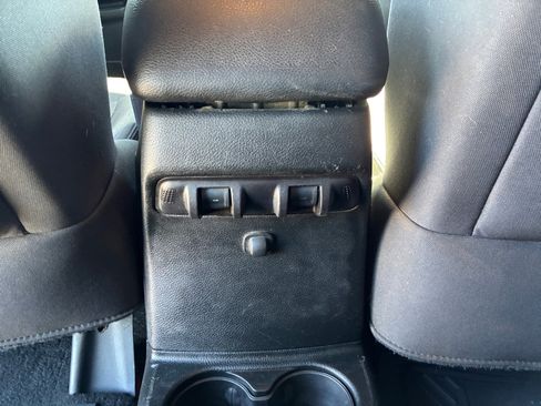 Used 2017 Jeep Wrangler Unlimited Sport w/ Quick Order Package 24S AWD/4WD image 31