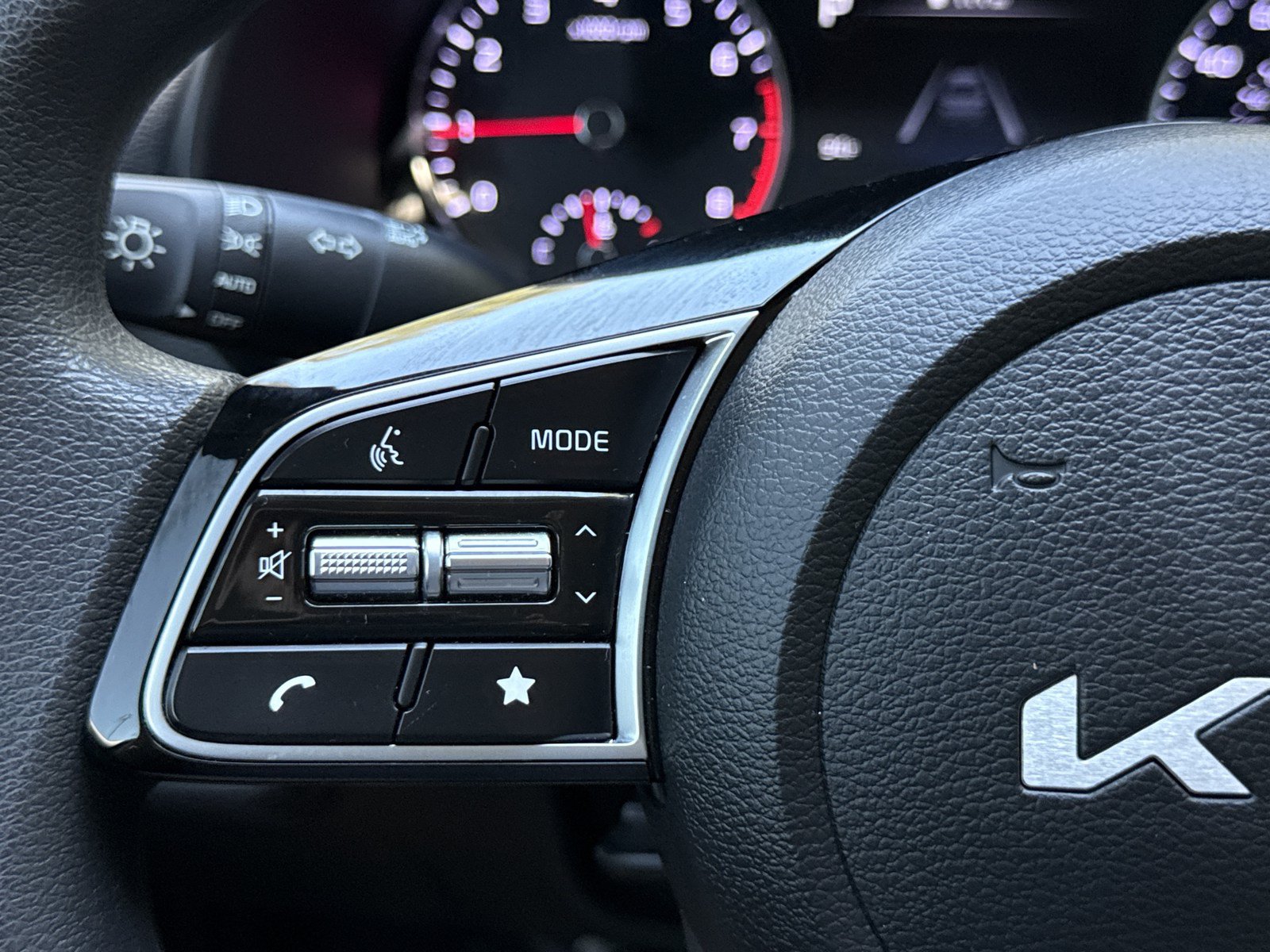 Used 2023 Kia Forte LXS FWD image 18