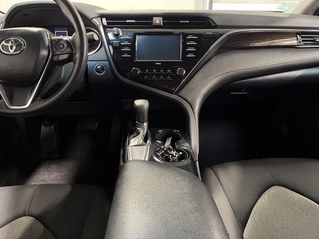 Used 2020 Toyota Camry LE w/ Convenience Package FWD image 20