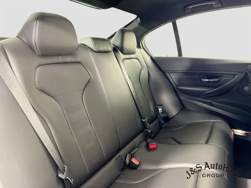 Used 2017 BMW M3 RWD image 35