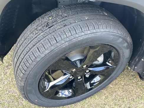 New 2026 Jeep Grand Cherokee L Limited image 21