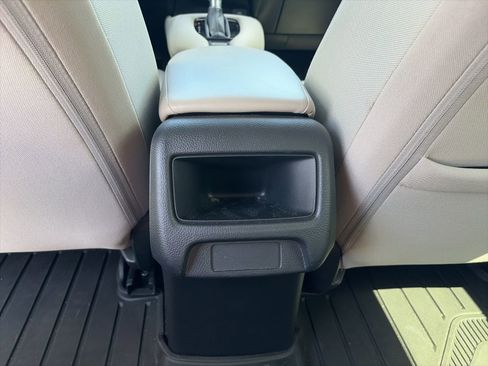 Certified 2024 Honda HR-V LX image 10