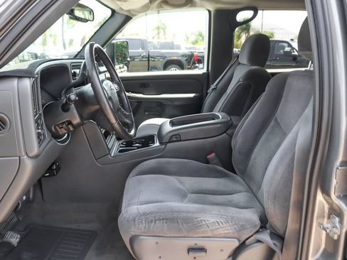 Used 2006 Chevrolet Silverado 3500 LT w/ Heavy-Duty Power Package RWD image 19