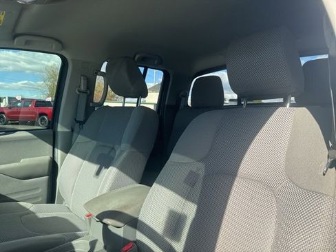 Used 2016 Nissan Frontier SV image 24