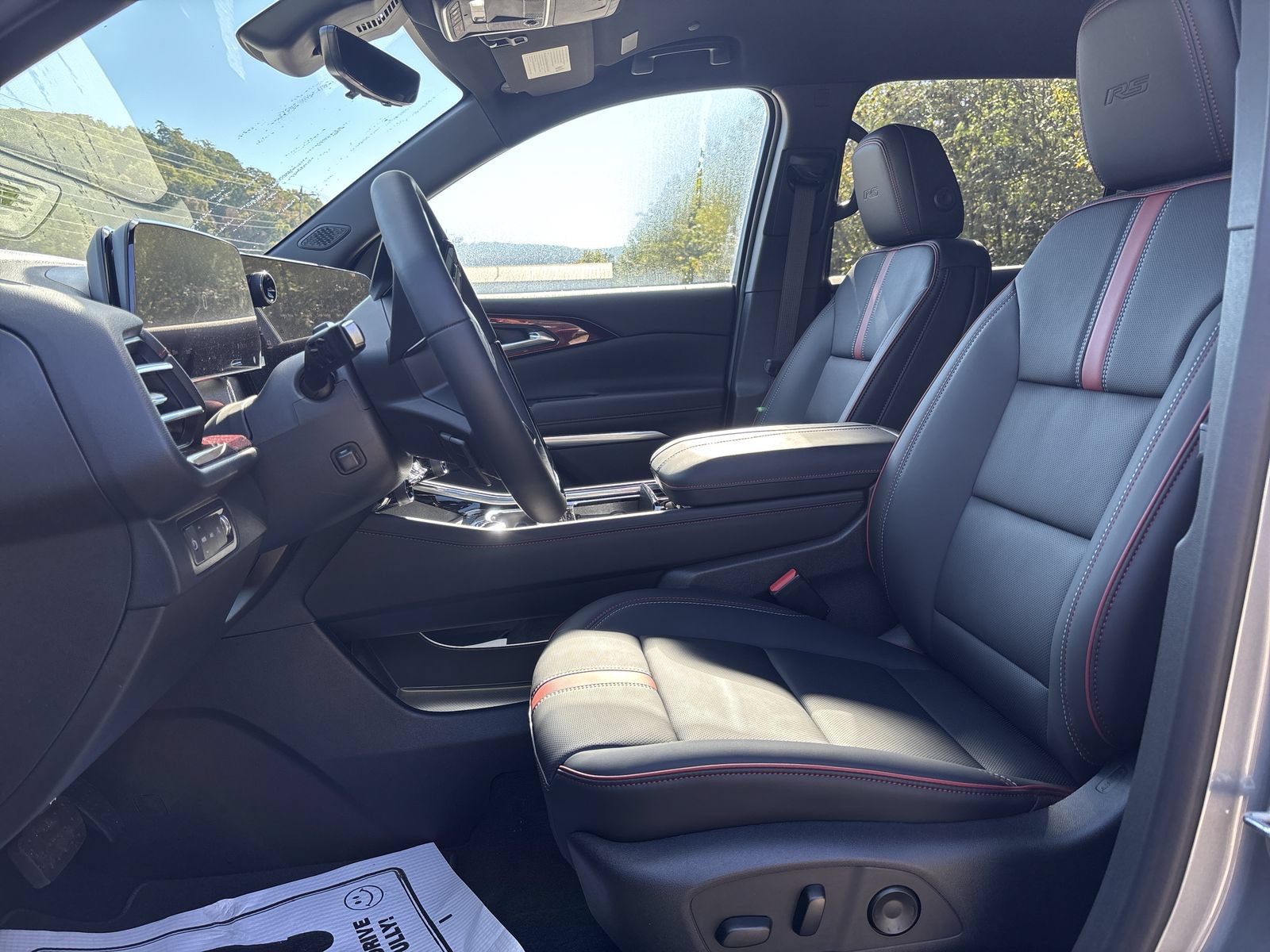 New 2027 Chevrolet Traverse RS AWD/4WD image 11
