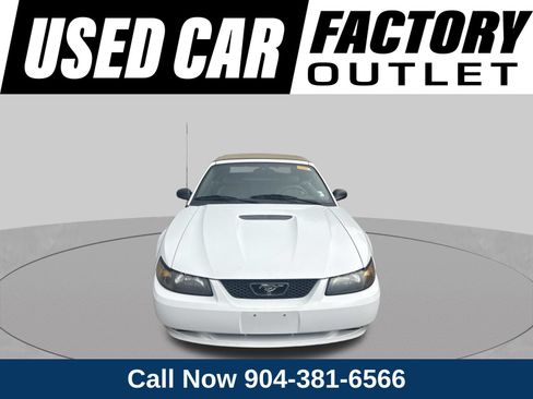 Used 2002 Ford Mustang Convertible RWD image 7