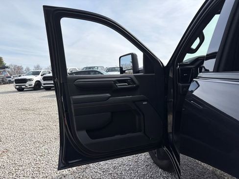 Certified 2024 GMC Sierra 2500 AT4 w/ AT4 Preferred Package image 17