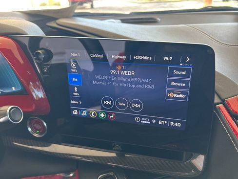 Used 2023 Chevrolet Corvette Stingray Convertible w/ Z51 Performance Package image 11