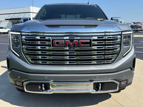 Used 2023 GMC Sierra 1500 Denali w/ Denali Reserve Package AWD/4WD image 2