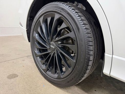 Used 2023 Lincoln Aviator Reserve w/ Equipment Group 201A image 13