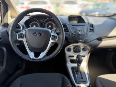 Used 2016 Ford Fiesta SE FWD image 5