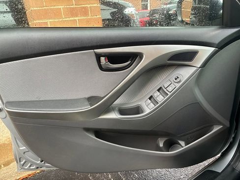 Used 2012 Hyundai Elantra GLS w/ Preferred Pkg 3 image 11