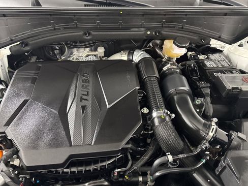 Used 2025 Hyundai Santa Fe SE image 31