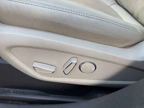 Used 2019 Lincoln Nautilus Reserve image 27