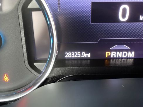 Certified 2022 Ford F350 Lariat w/ Tremor Off-Road Package image 6