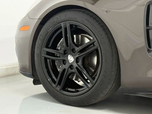 Used 2020 Porsche Panamera image 39