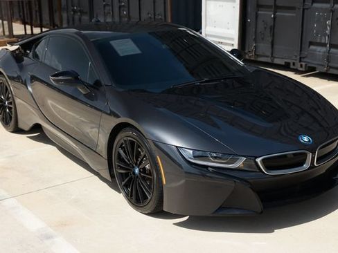 Used 2020 BMW i8 Coupe AWD/4WD image 18