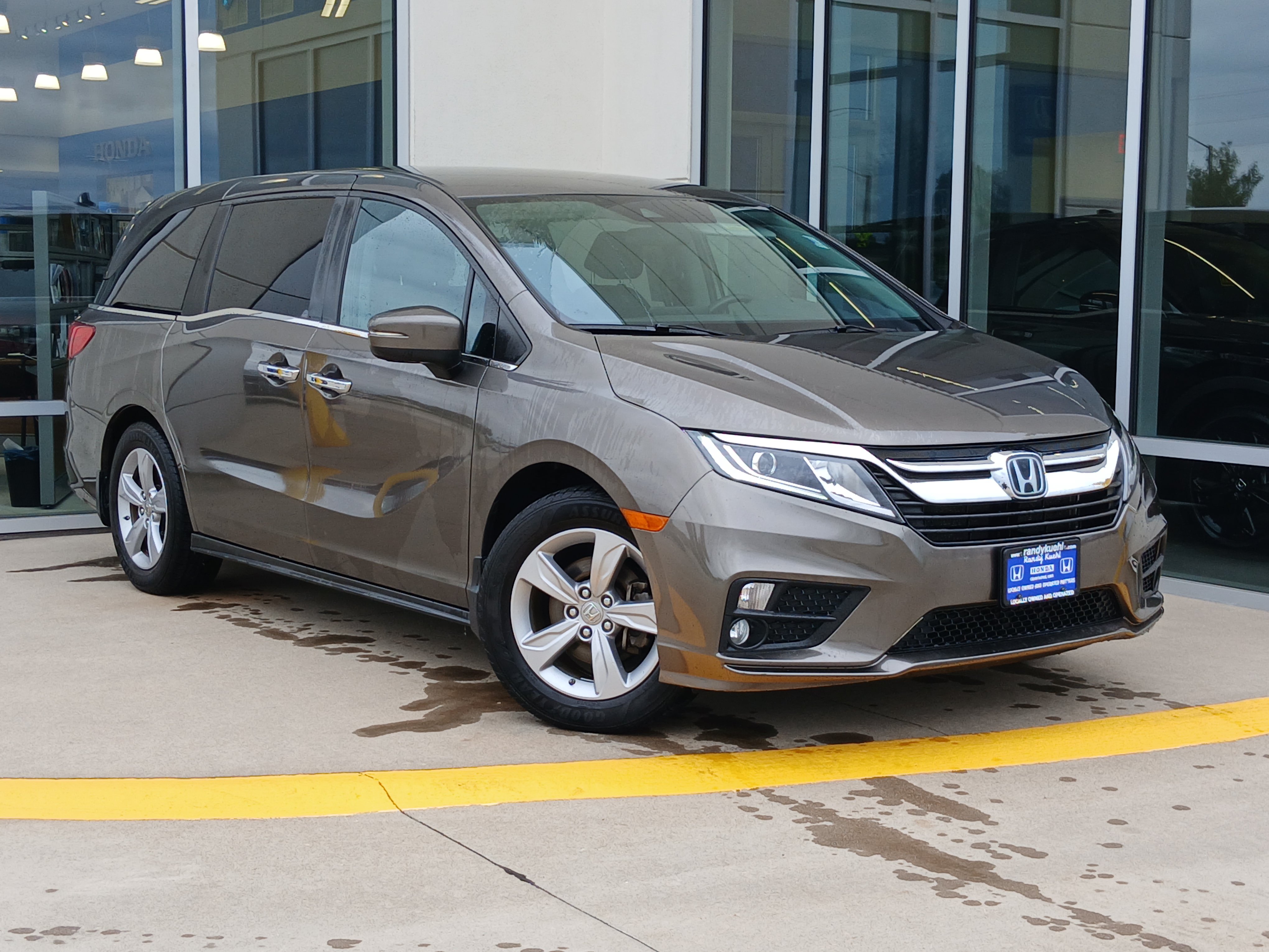 Used 2019 Honda Odyssey EX image 2