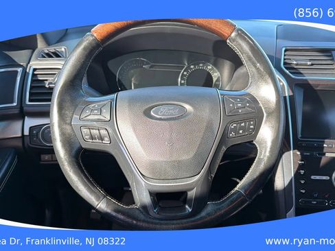 Used 2016 Ford Explorer Platinum image 10