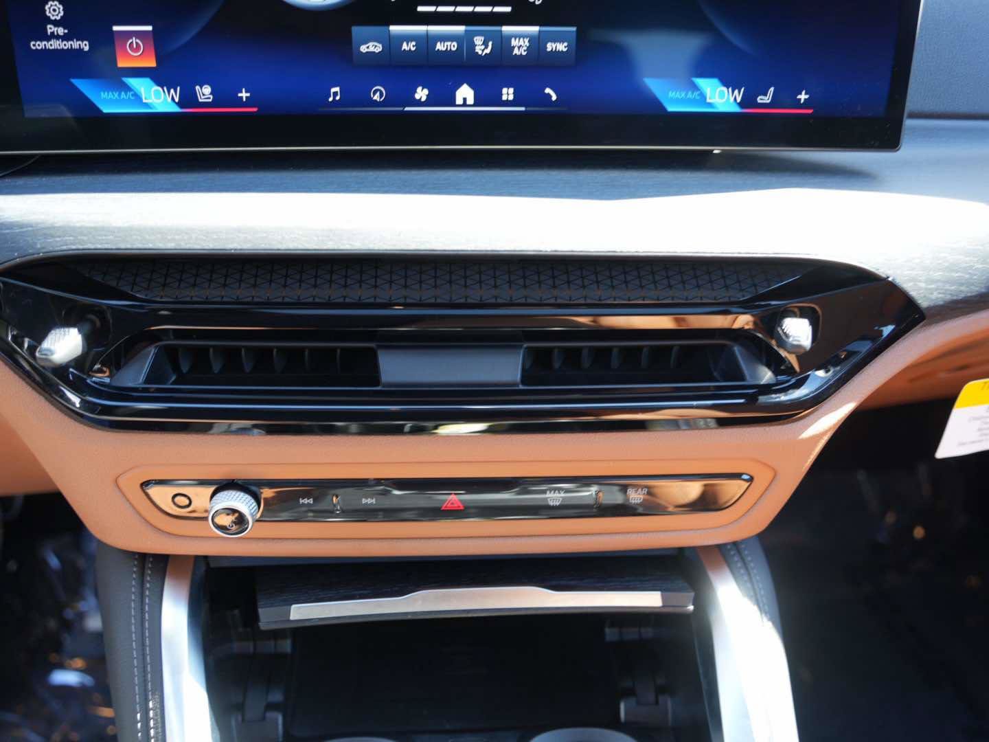 Used 2026 BMW M440i RWD image 19