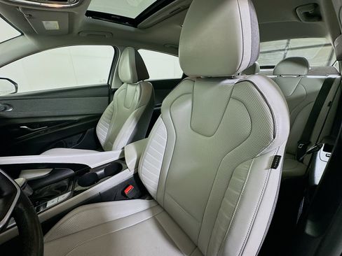 Certified 2024 Hyundai Elantra Limited image 22