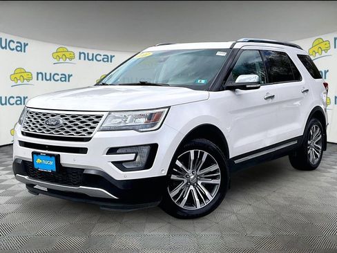 Used 2017 Ford Explorer Platinum AWD/4WD image 3
