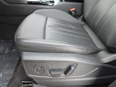 Certified 2025 Audi Q5 Premium w/ Convenience Package image 29