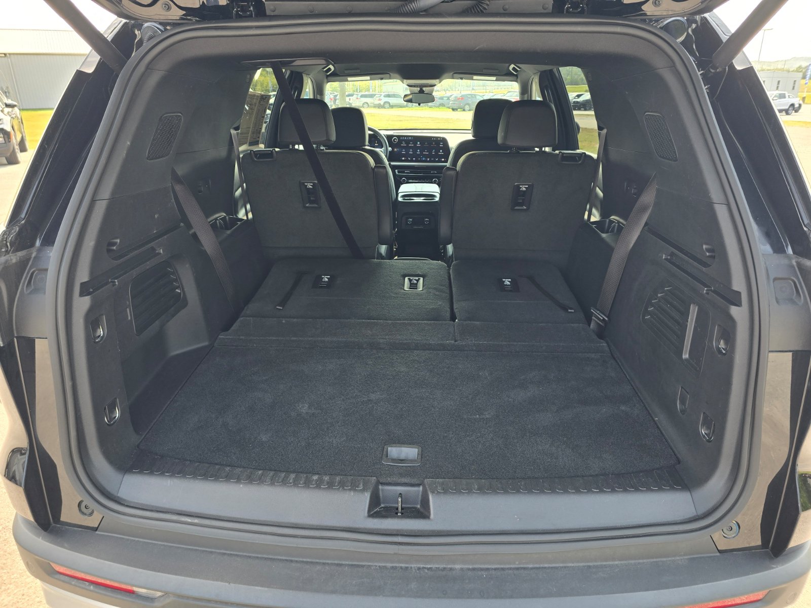Used 2026 Chevrolet Traverse LT AWD/4WD image 26