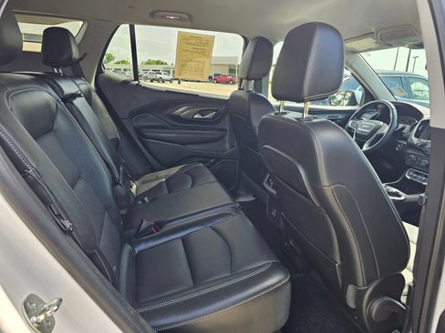 Used 2024 GMC Terrain SLT AWD/4WD image 33