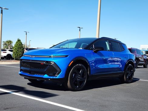 New 2026 Chevrolet Equinox EV RS image 2