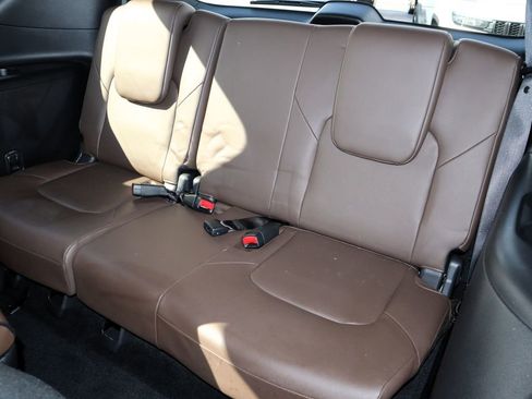 Used 2024 Nissan Armada Platinum w/ Captain's Chairs Package image 10