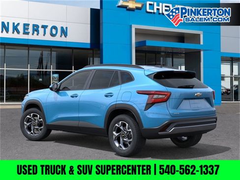 New 2025 Chevrolet Trax LT w/ Driver Confidence Package image 4