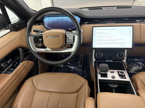 Used 2023 Land Rover Range Rover SE AWD/4WD image 4