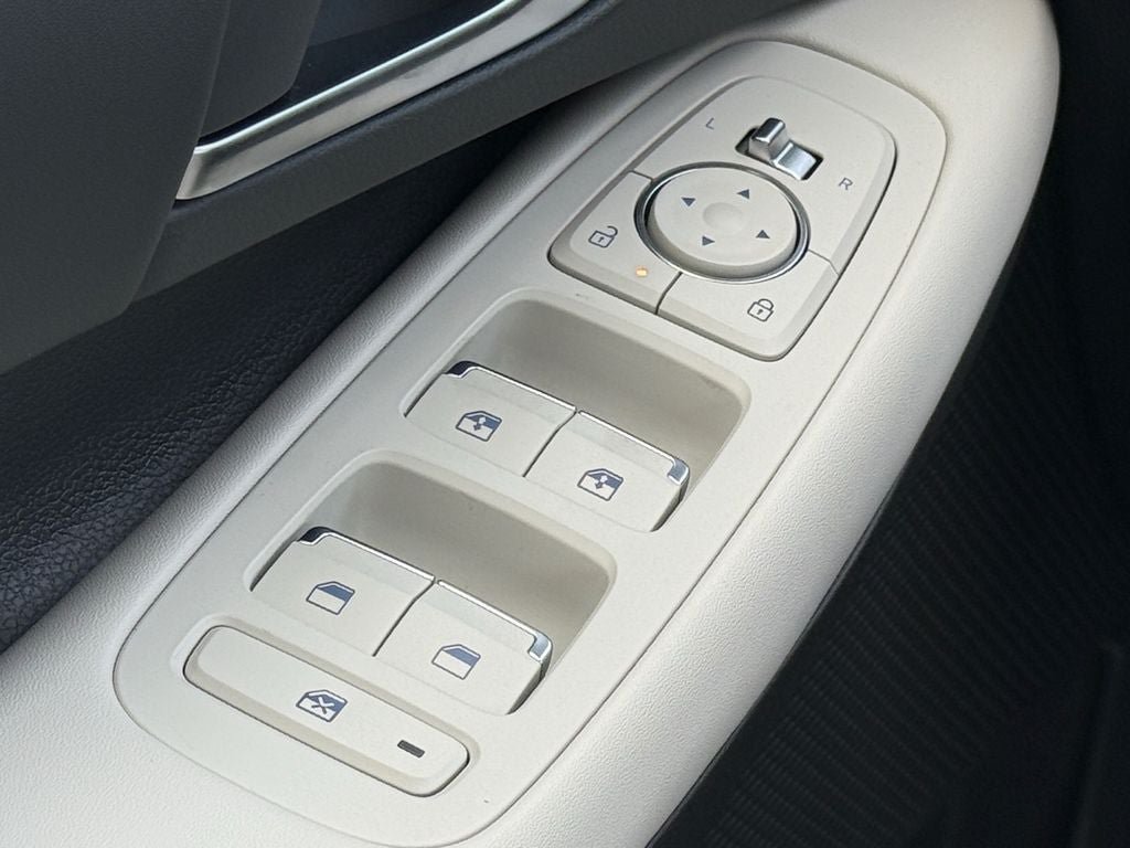 New 2026 Hyundai Sonata SEL FWD image 24