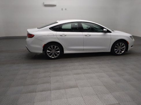 Used 2015 Chrysler 200 S w/ Comfort Group FWD image 10