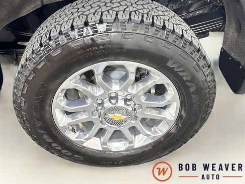 Used 2024 Chevrolet Silverado 3500 LTZ w/ LTZ Plus Package AWD/4WD image 37
