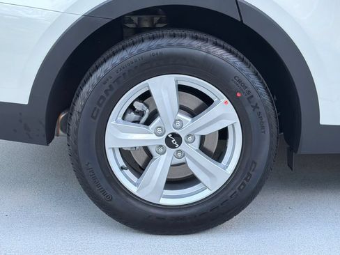 New 2026 Kia Sorento LX FWD image 6