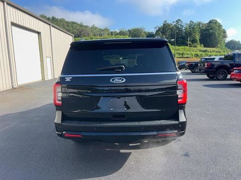 Certified 2024 Ford Expedition Limited image 5