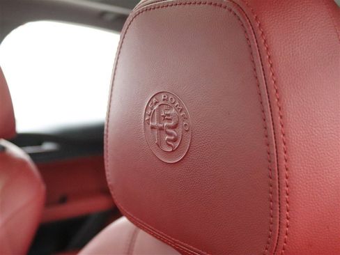 Used 2021 Alfa Romeo Stelvio Sprint w/ Nero Edizione image 11