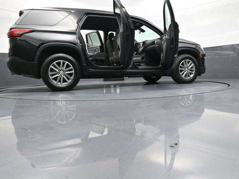Used 2023 Chevrolet Traverse LT FWD image 49
