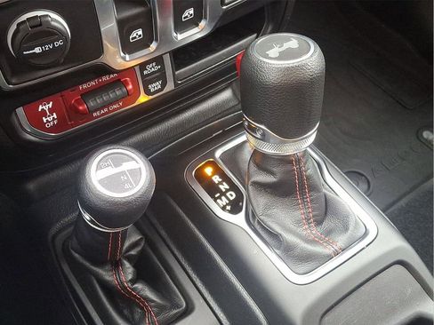 Used 2023 Jeep Wrangler Rubicon w/ Cold Weather Group image 12