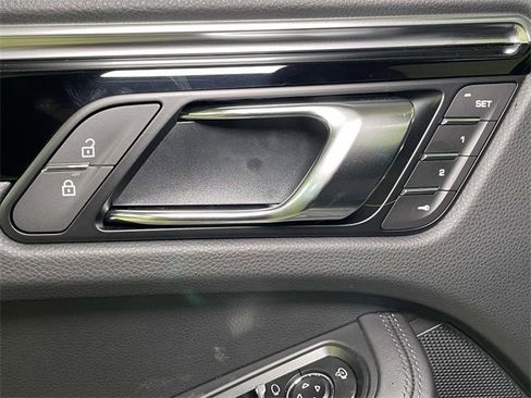 New 2026 Porsche Macan S image 36