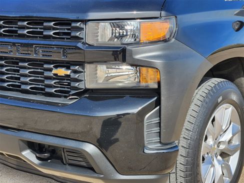 Used 2022 Chevrolet Silverado 1500 Custom image 8