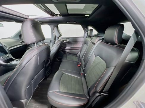 Used 2022 Ford Edge ST-Line w/ Class II Trailer Tow Package image 23