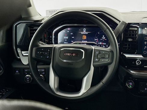 Used 2025 GMC Sierra 2500 SLT w/ SLT Premium Package image 11